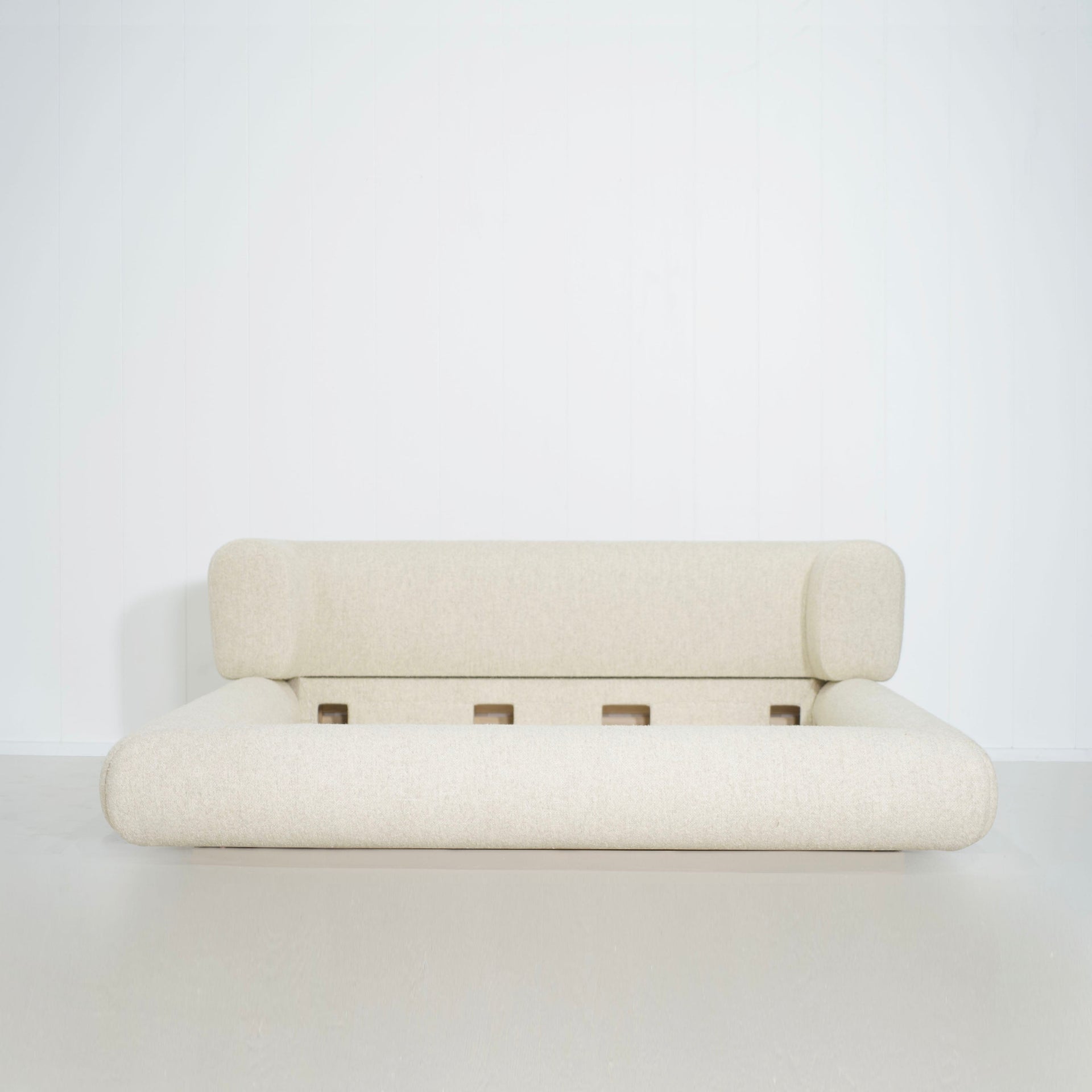 Brady Bed