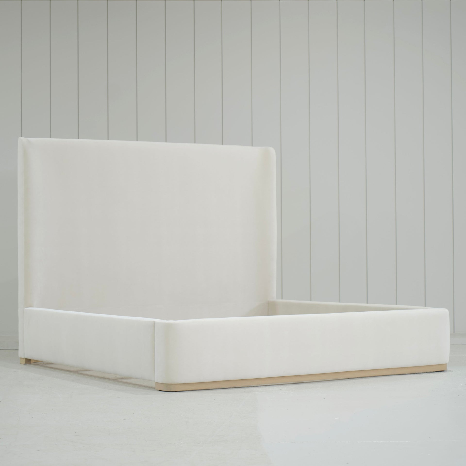 Clam Low Footboard Bed