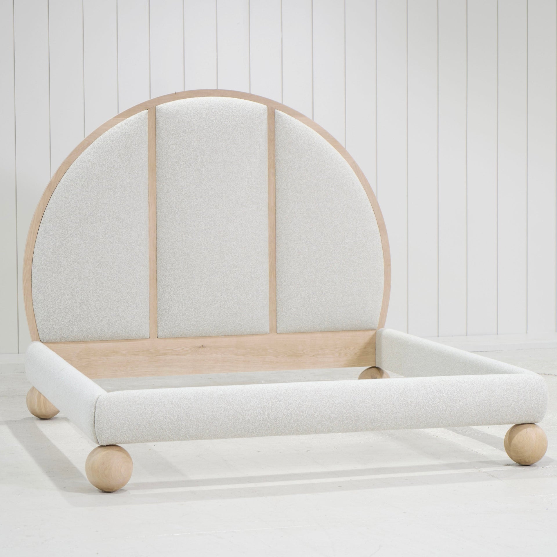 Mott Bed